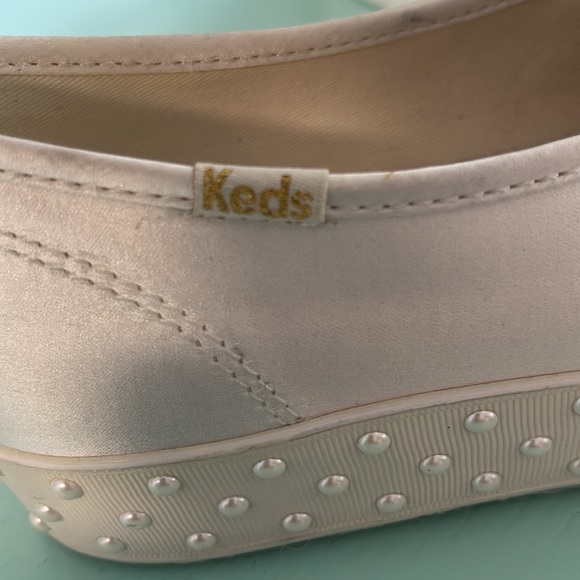 Kade Spade Keds satin and pearl BNWOT size 9US - Picture 8 of 10
